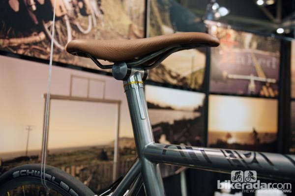 The integrated seatmast on this Naked all-road bike uses an Eriksen head.