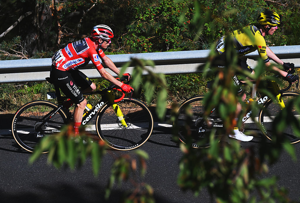 BOLA DEL MUNDO, SPAIN - SEPTEMBER 13: Jonas Vingegaard of Denmark and Team Visma | Lease a Bike - Red Leader Jersey competes during the La Vuelta - 80th Tour of Spain 2025, Stage 20 a 164.8km stage from Robledo de Chavela to Bola del Mundo. Puerto de Navacerrada 2253m / #UCIWT / on September 13, 2025 in Bola del Mundo. Puerto de Navacerrada, Spain. (Photo by Tim de Waele/Getty Images)