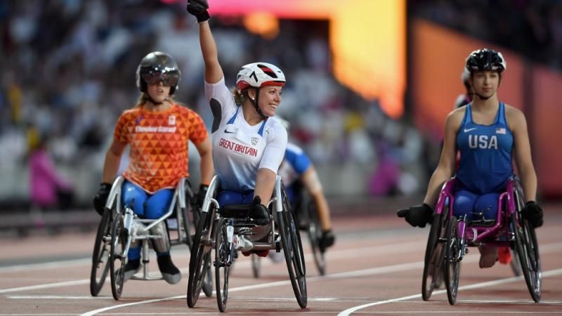 Team GB&#039;s Hannah Cockroft celebrating a win at the 2017 Para Athletics World Championships