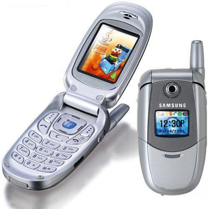 15-things-youll-only-understand-if-you-owned-a-flip-phone-14-1556727169-Z6Ba-column-width-inline