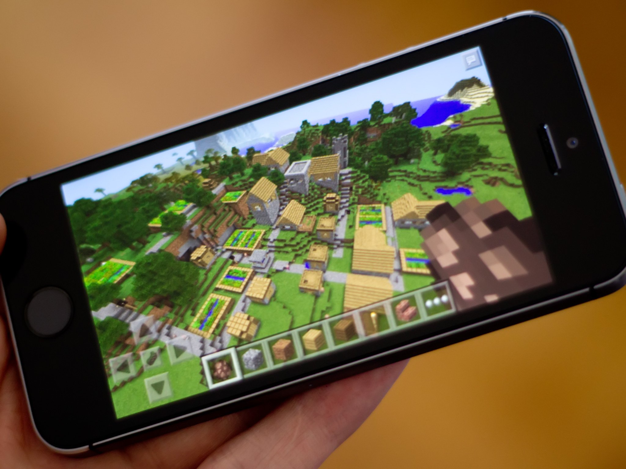 Minecraft – Pocket Edition' Heading To Android Soon, iOS Slated