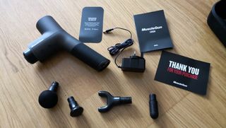 MuscleGun Carbon massage gun