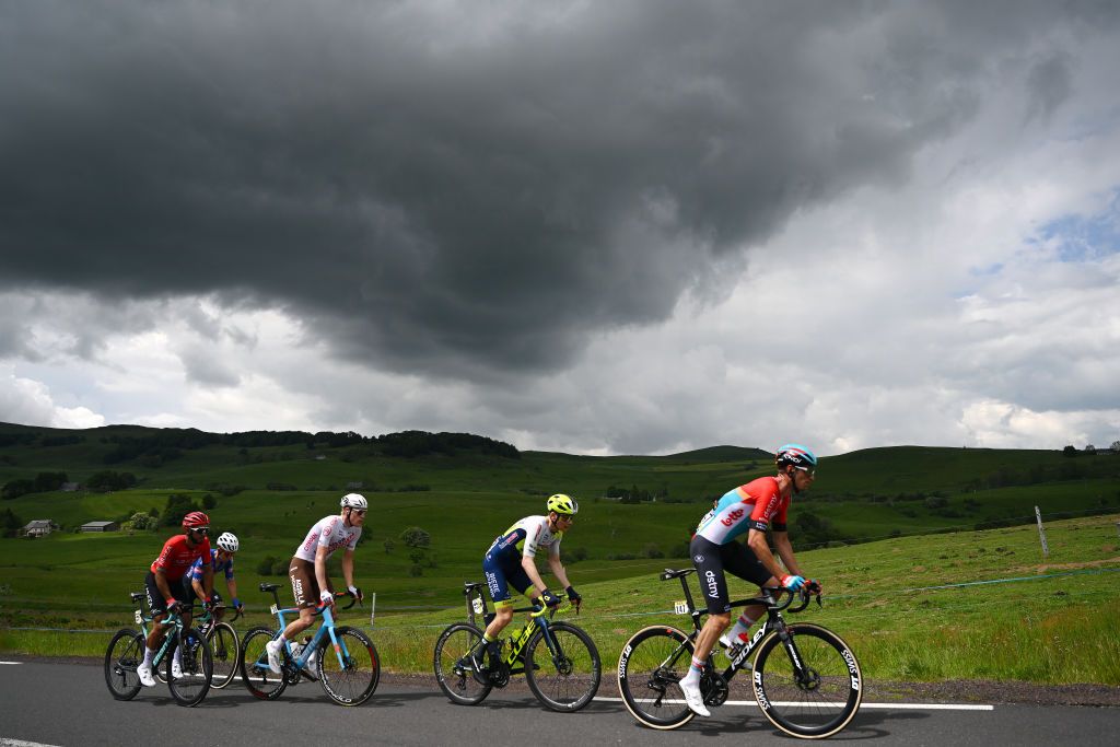 The Crit&eacute;rium du Dauphin&eacute; riders got wet on stage 1