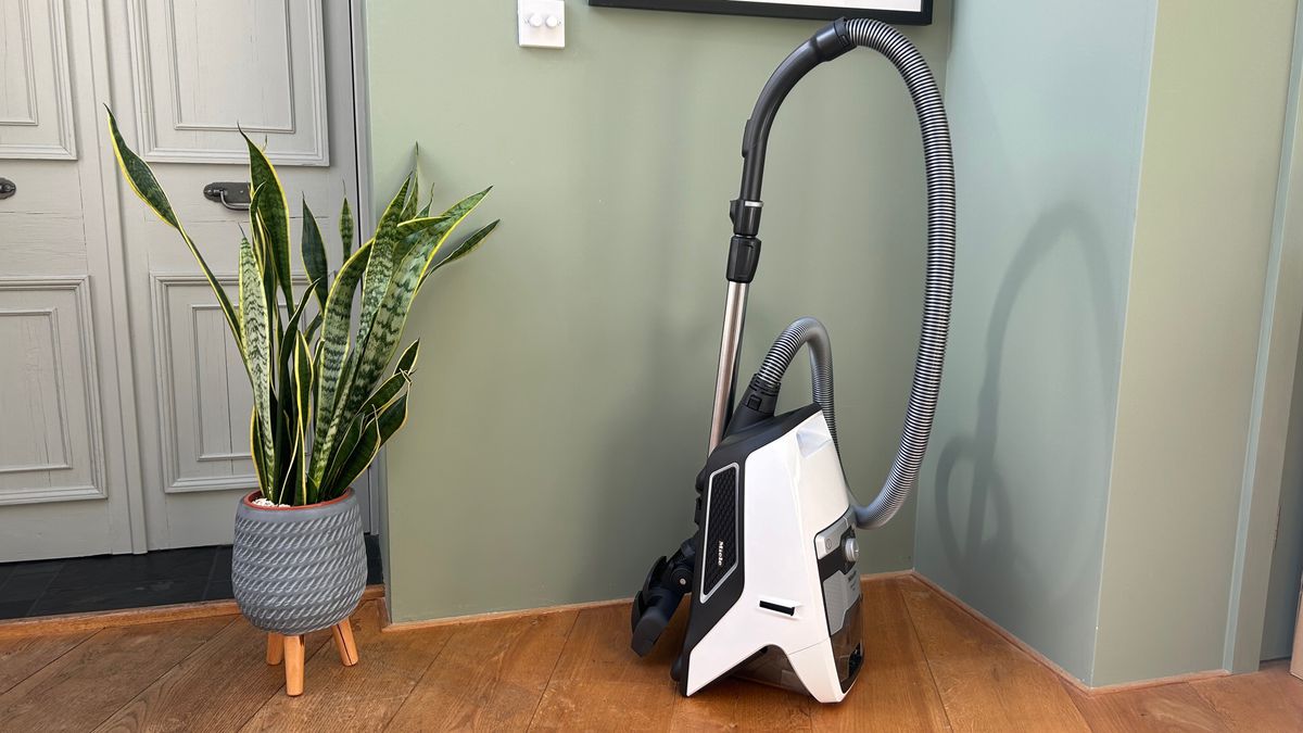 Miele Blizzard CX1 vacuum review