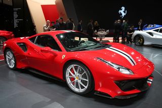 Ferrari 488 Pista includes a new bonnet and front splitter with a large carbon-fibre diffuser.