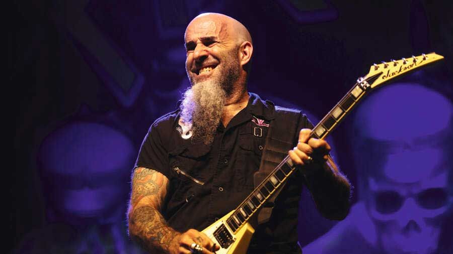 Scott Ian onstage