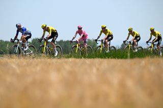 Giro d'Italia stage 15 LIVE: Four riders clear of the sprinter team led peloton