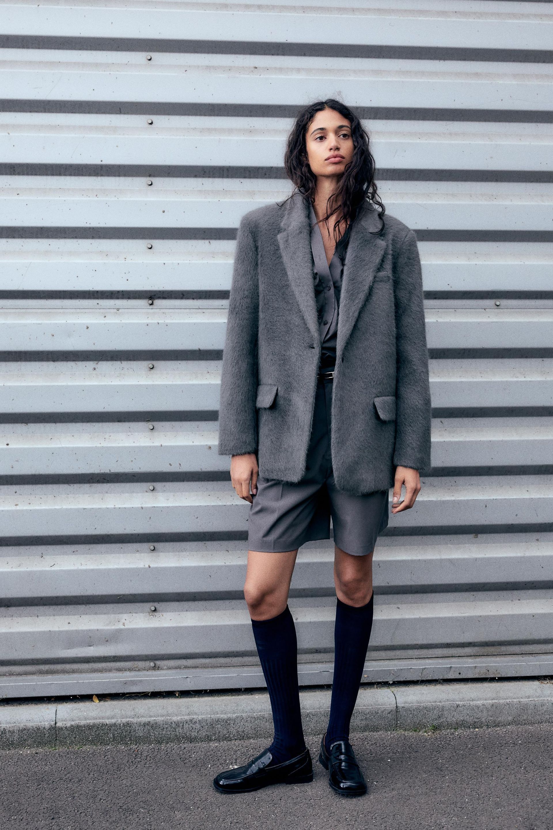 LcVCSQ2XQhrxWATfd8p4fE-320-80 私が知っている最もスタイルに精通した人々は、バーガンディのこれらの 8 色を着ています