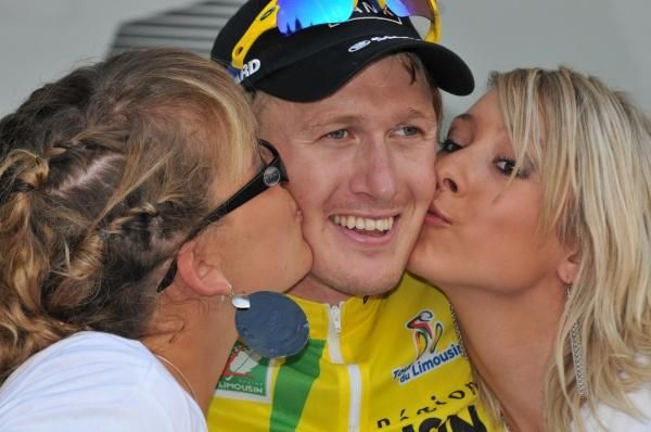 Gustav Larsson (Saxo Bank) leads the Tour du Limousin with one stage remaining.