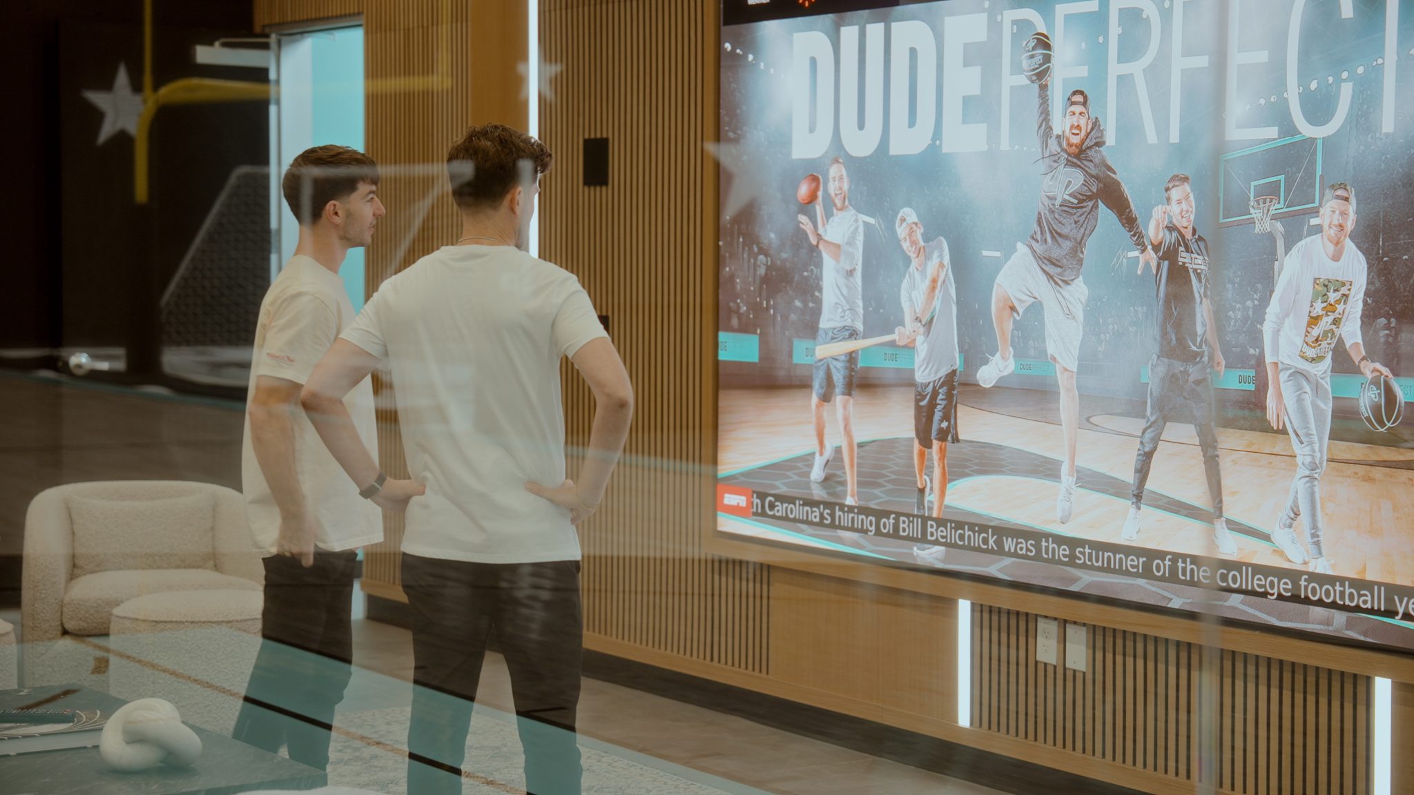 The Wall and Samsung Monitors fuel creativity, streamline collaboration and bring Dude Perfect’s vision for its new headquarters to life.