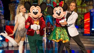 watch disney thanksgiving online special magical holiday celebration 2020 