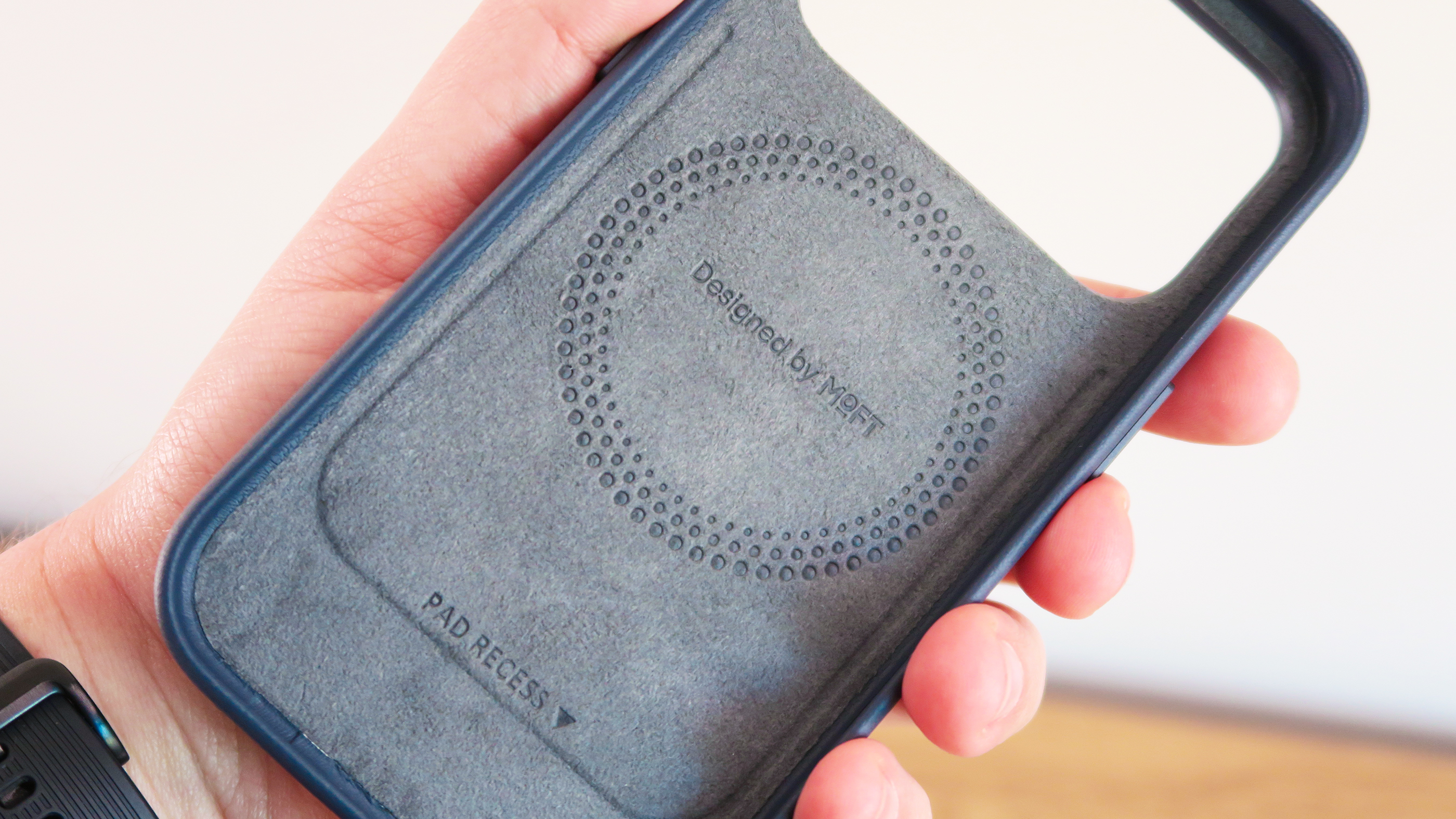 iPhone 17 series case roundup Moft microfiber