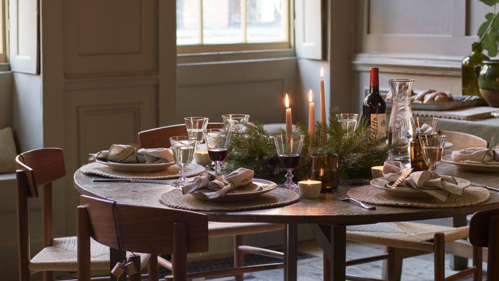 The Very British Edit #5: Setting the Table for Thanksgiving