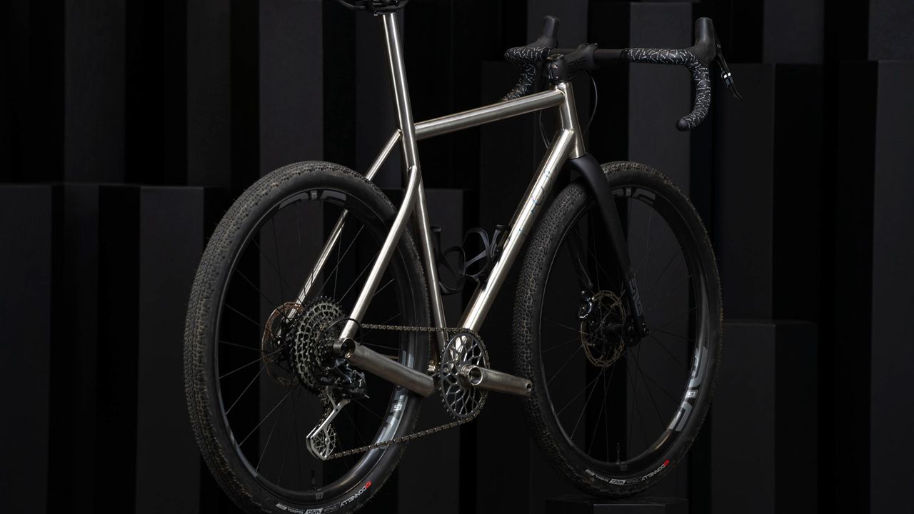 Enve Builders Roundup 2022 - Weis Hammer Gravel Ti