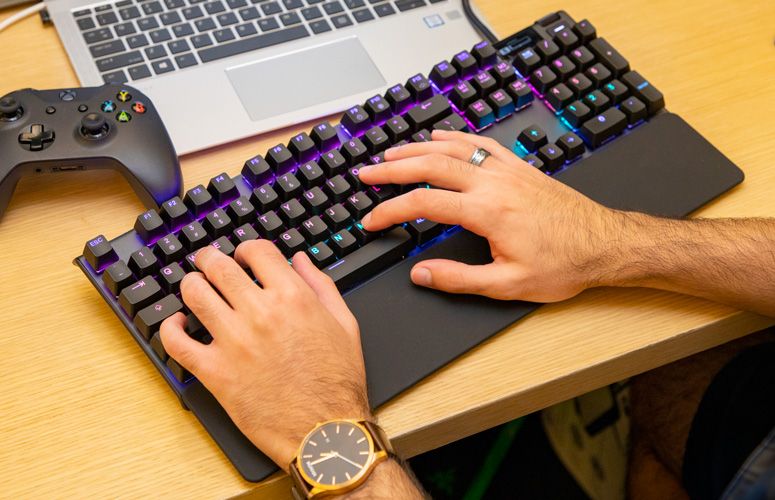 SteelSeries Apex Pro - Full Review | Laptop Mag