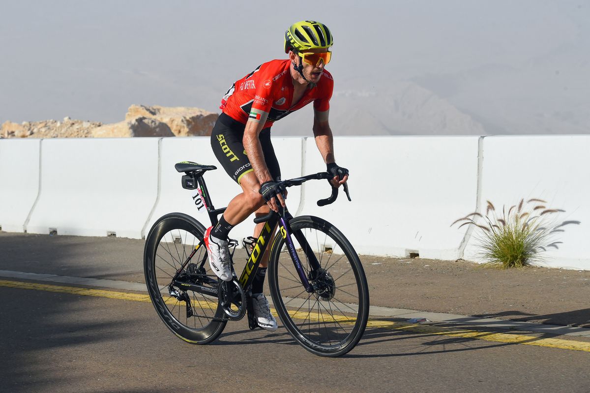 Adam Yates (Mitchelton-Scott) goes on the attack