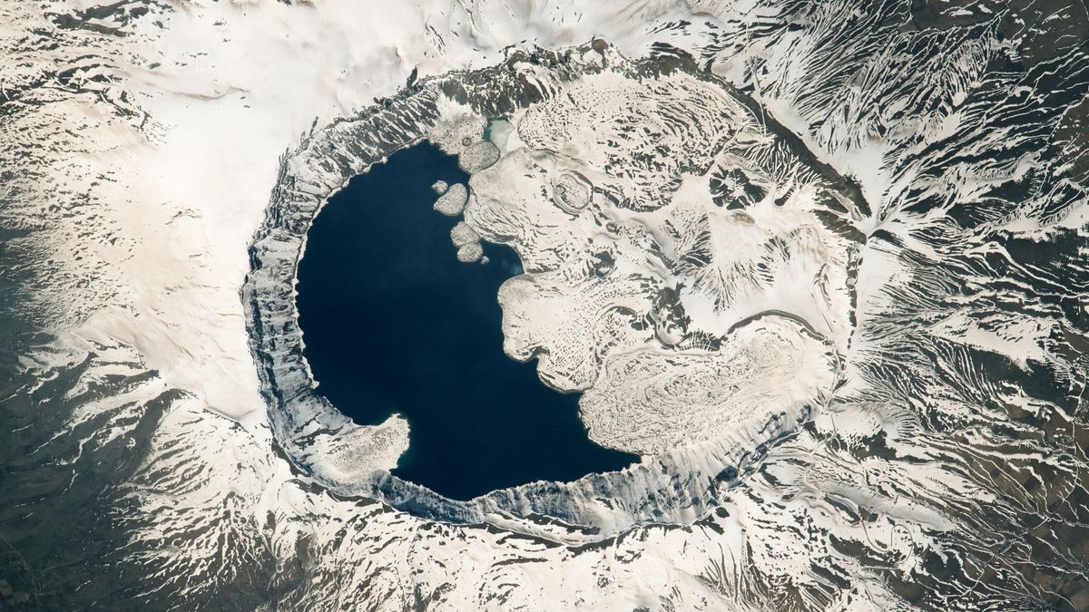 Earth from space: Majestic ‘yin-yang’ crater sits atop a dormant volcano in Turkey