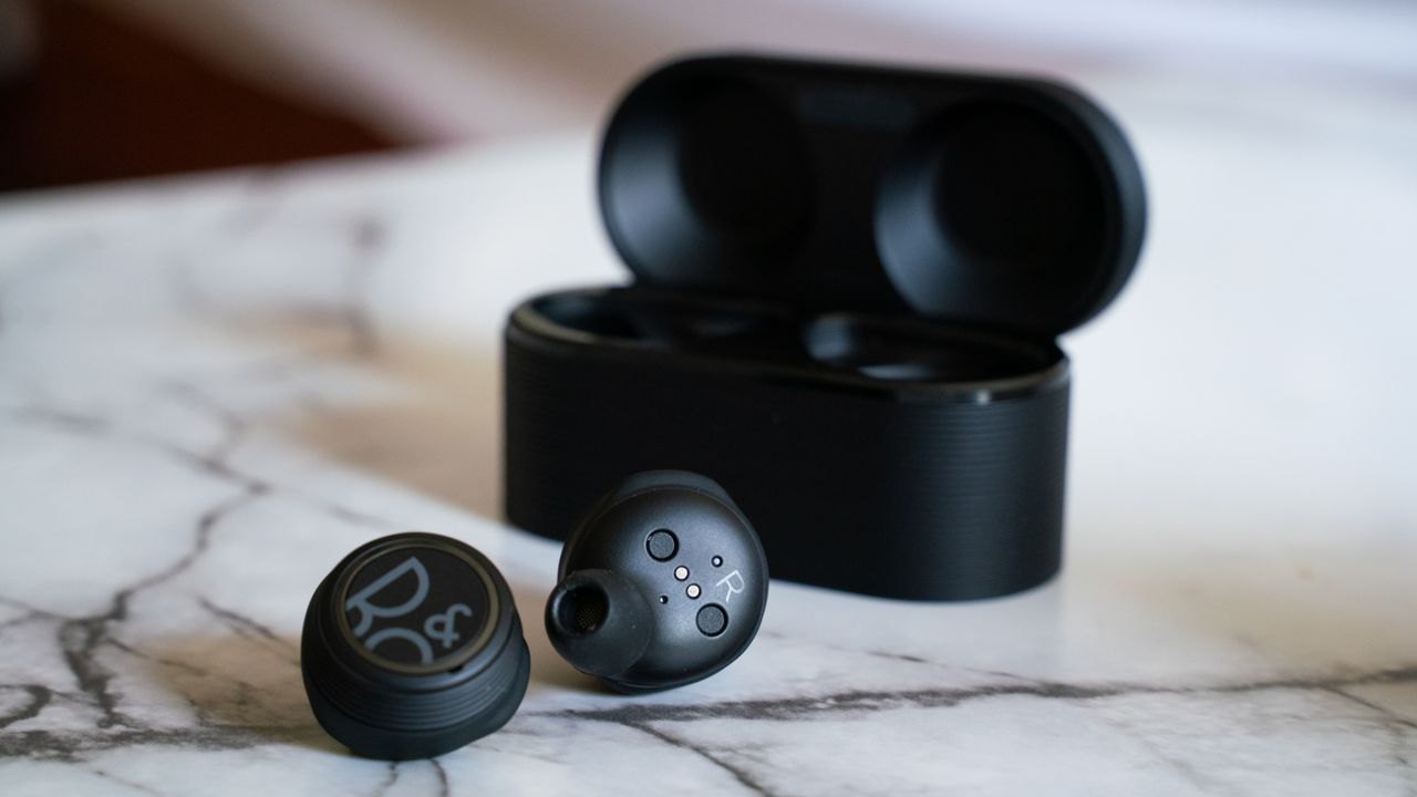 Bang &amp; Olufsen Beoplay E8 Sport review