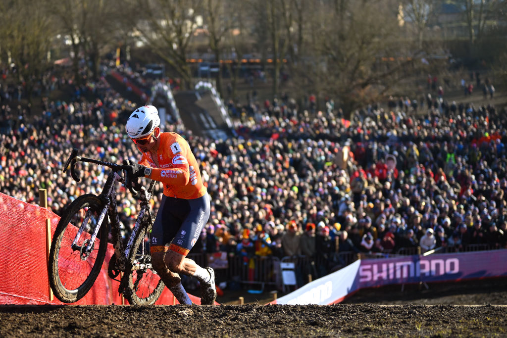 LIEVIN, FRANCE - FEBRUARY 02: Mathieu Van Der Poel of Netherlands competes during the 76th UCI Cyclo-Cross World Championships 2025 - Men&amp;apos;s Elite on February 02, 2025 in Lievin, France. (Photo by Luc Claessen/Getty Images)