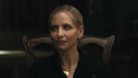 Sarah Michelle Gellar smirking in Ready or Not 2's trailer.
