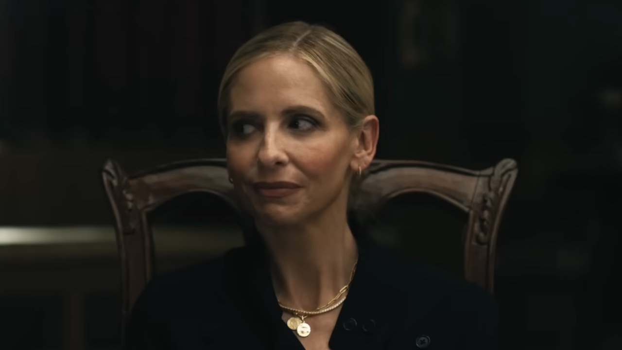 Sarah Michelle Gellar smirking in Ready or Not 2's trailer. 