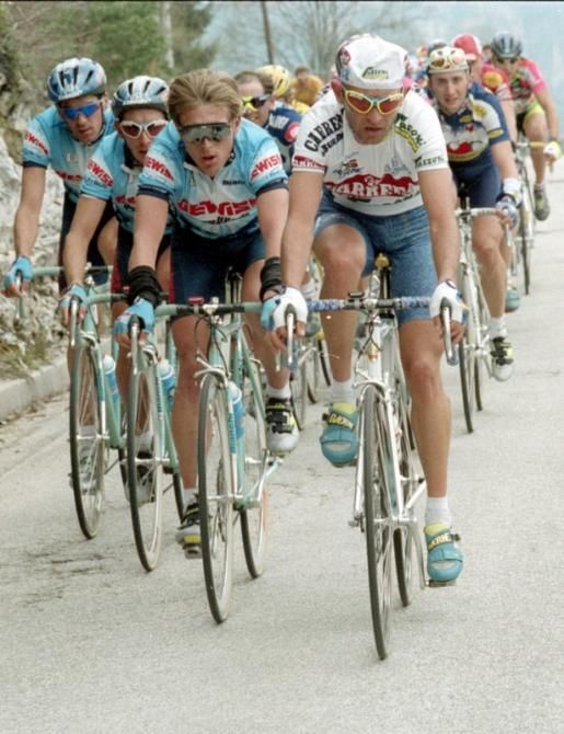 Pantani on the front the Giro del Trentino with Evgueni Berzin (Gewiss-Ballan) close behind