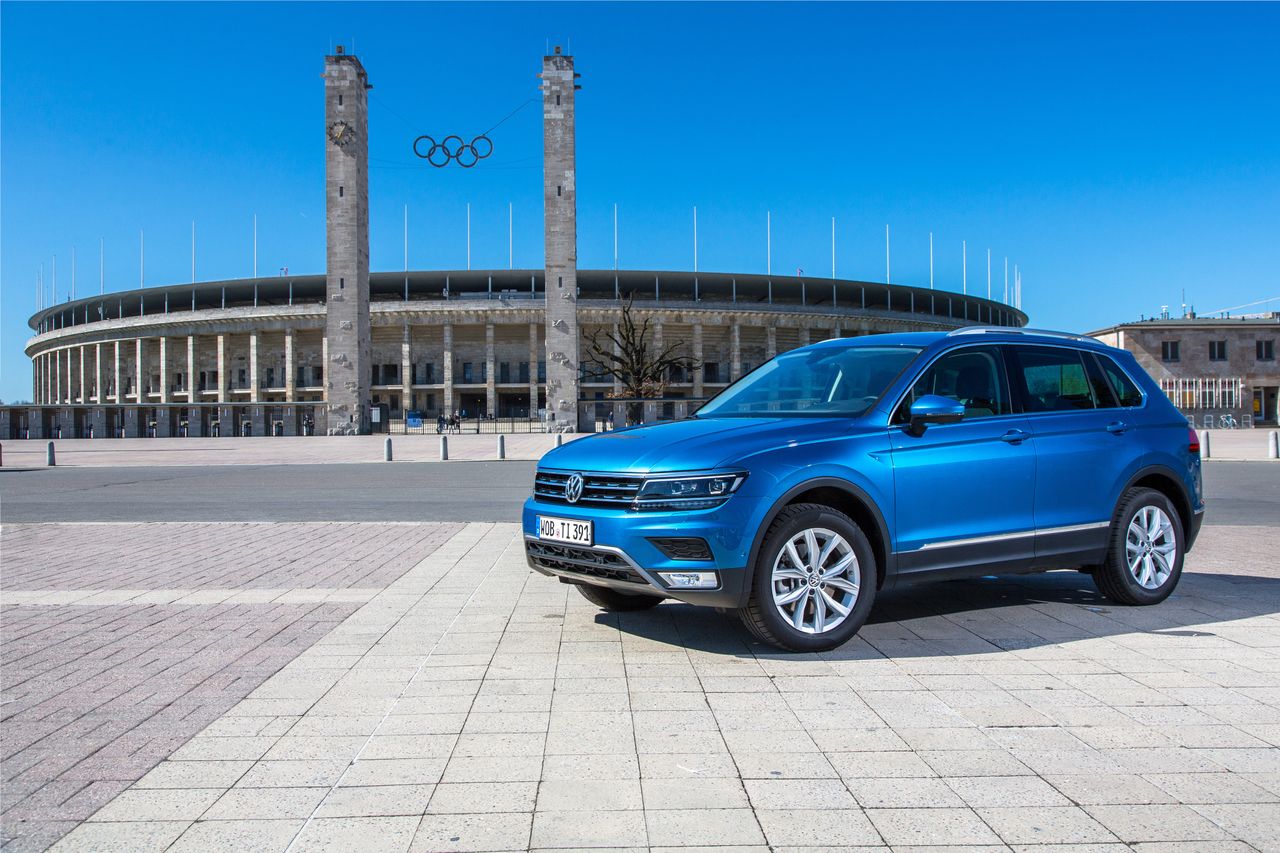 VOLKSWAGEN Tiguan