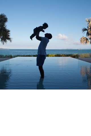 Jay-Z Lifts Blue Ivy To The Skies