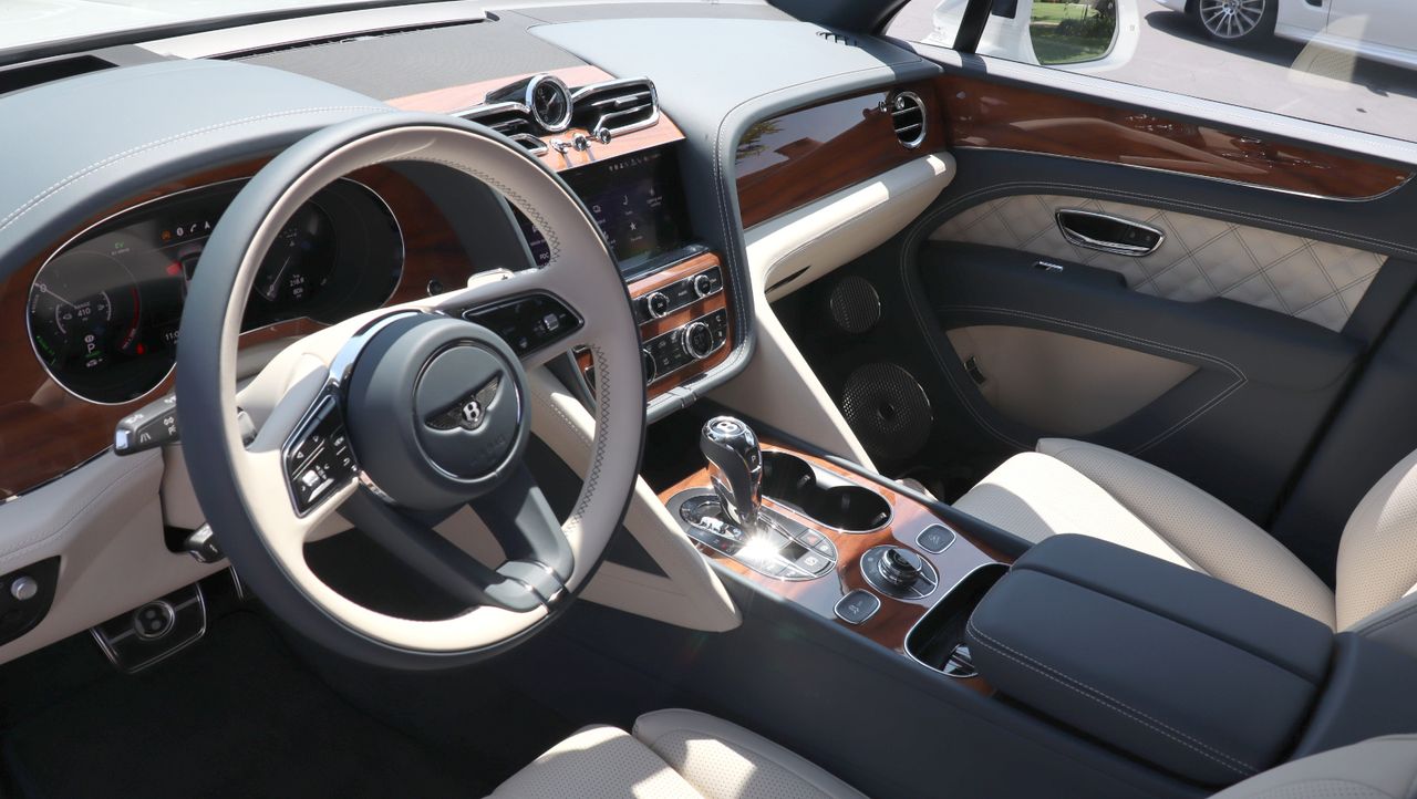 Bentley Bentayga Hybrid