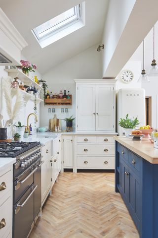 white shaker kitchen side extension with standard skylight