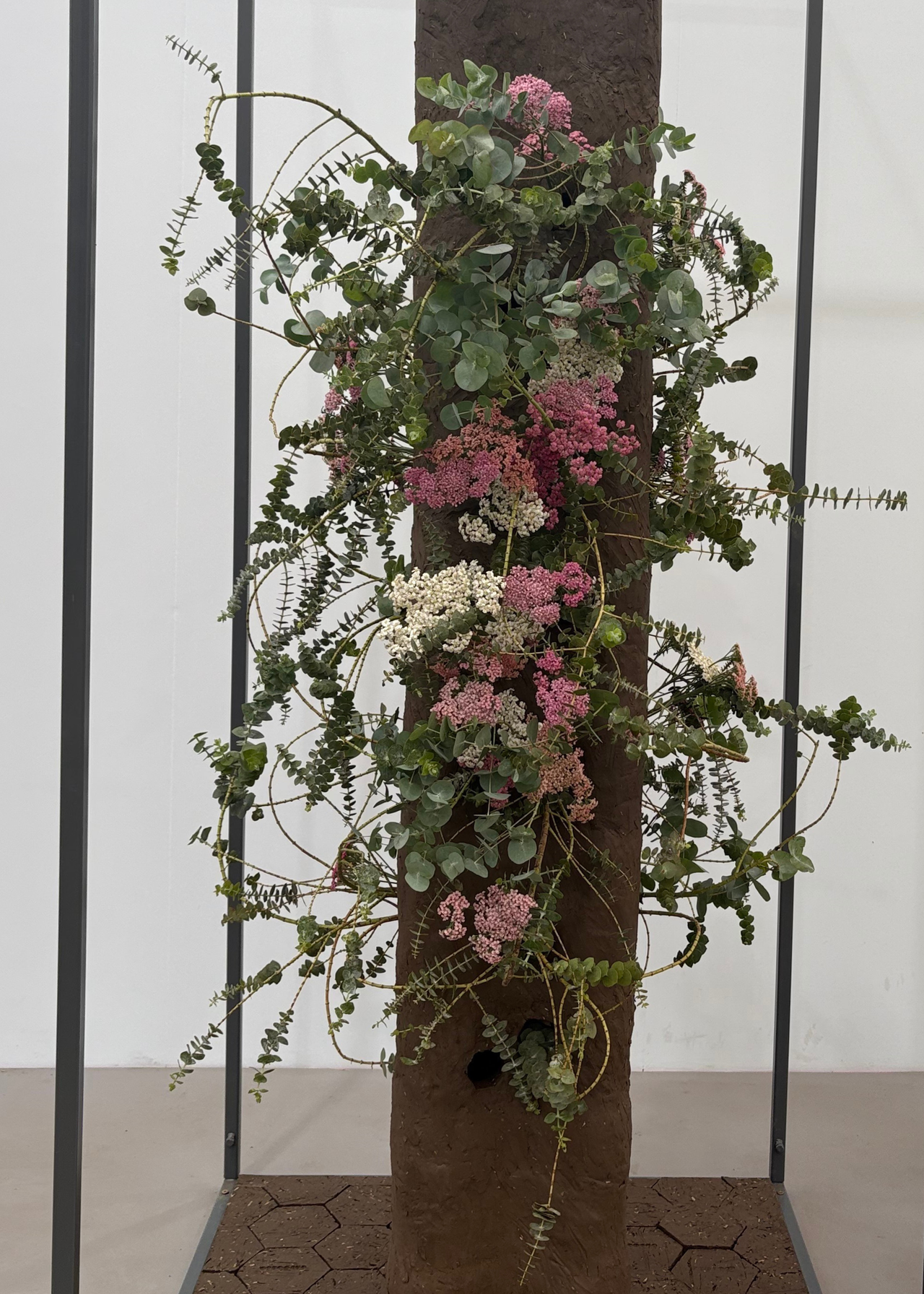 An ikebana-inspired installation at the Chelsea Flower Show 2026