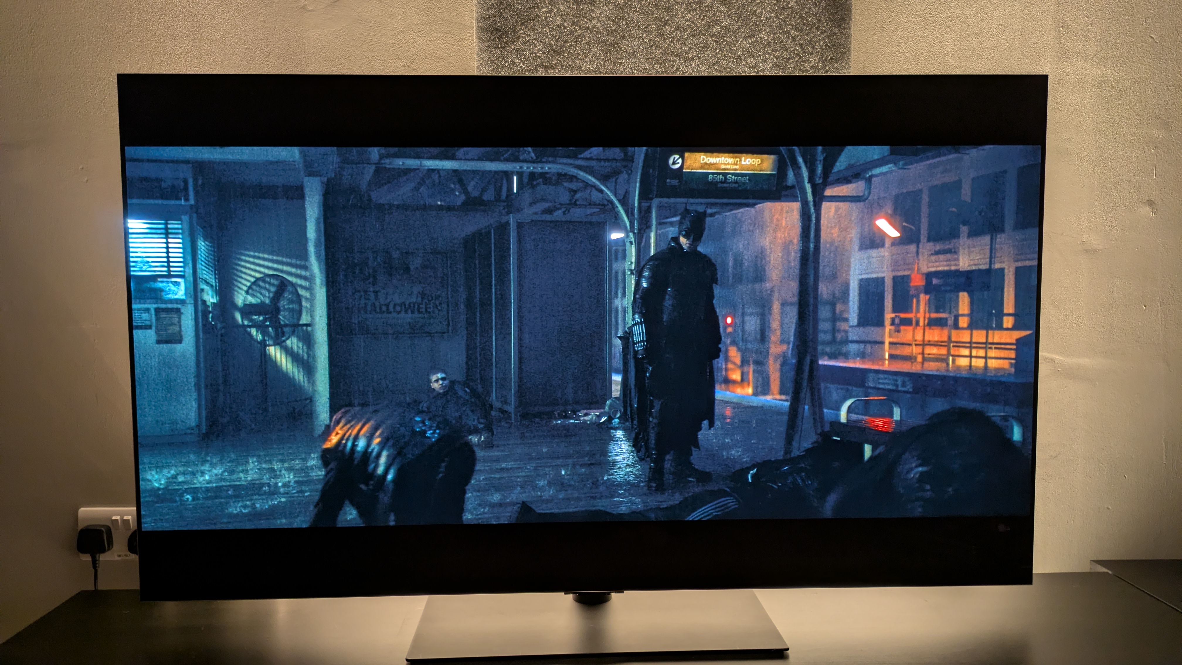 A shot of the subway fight scene from The Batman in Dolby Vision Standard mode in ambient lighting conditions