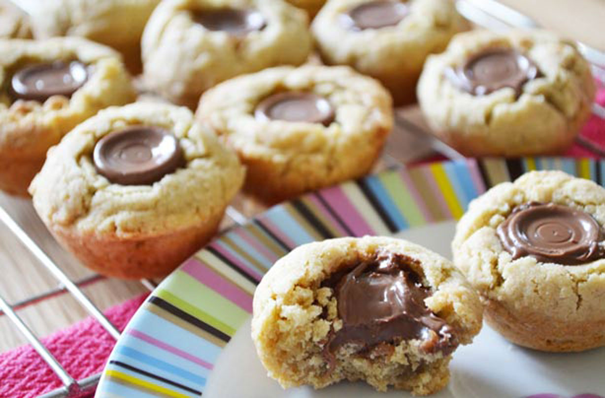 Molasses Rolo Cookie Cups