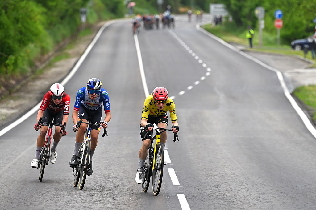 vingegaard stage 2 giro d'italia 2026