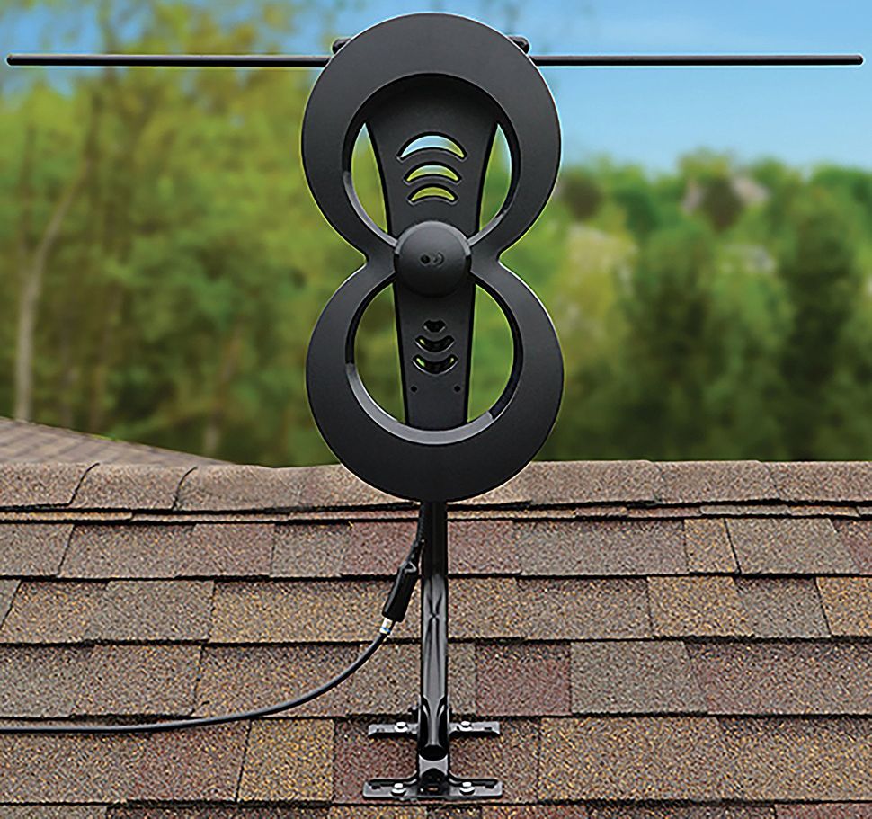 ClearStream 2Max Indoor/Outdoor HDTV Antenna Review Strong and