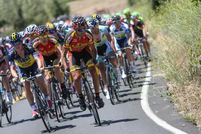 Francisco Mancebo (Kenda-5 Hour Energy) on the front before his attack.