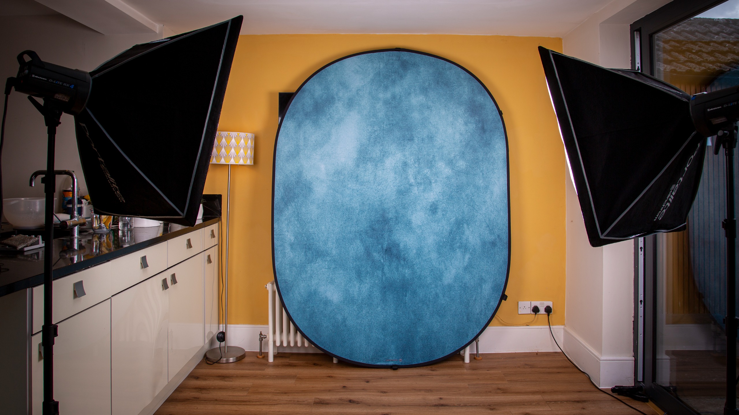 Kate Backdrops - two-sided collapsible backgrounds