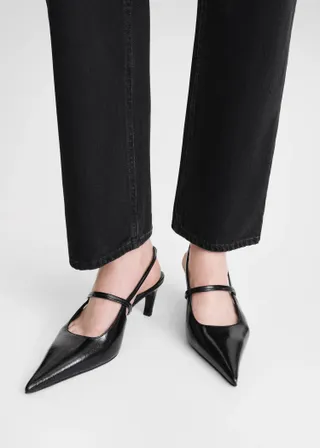 Toteme - INT, The Sharp Slingback Black