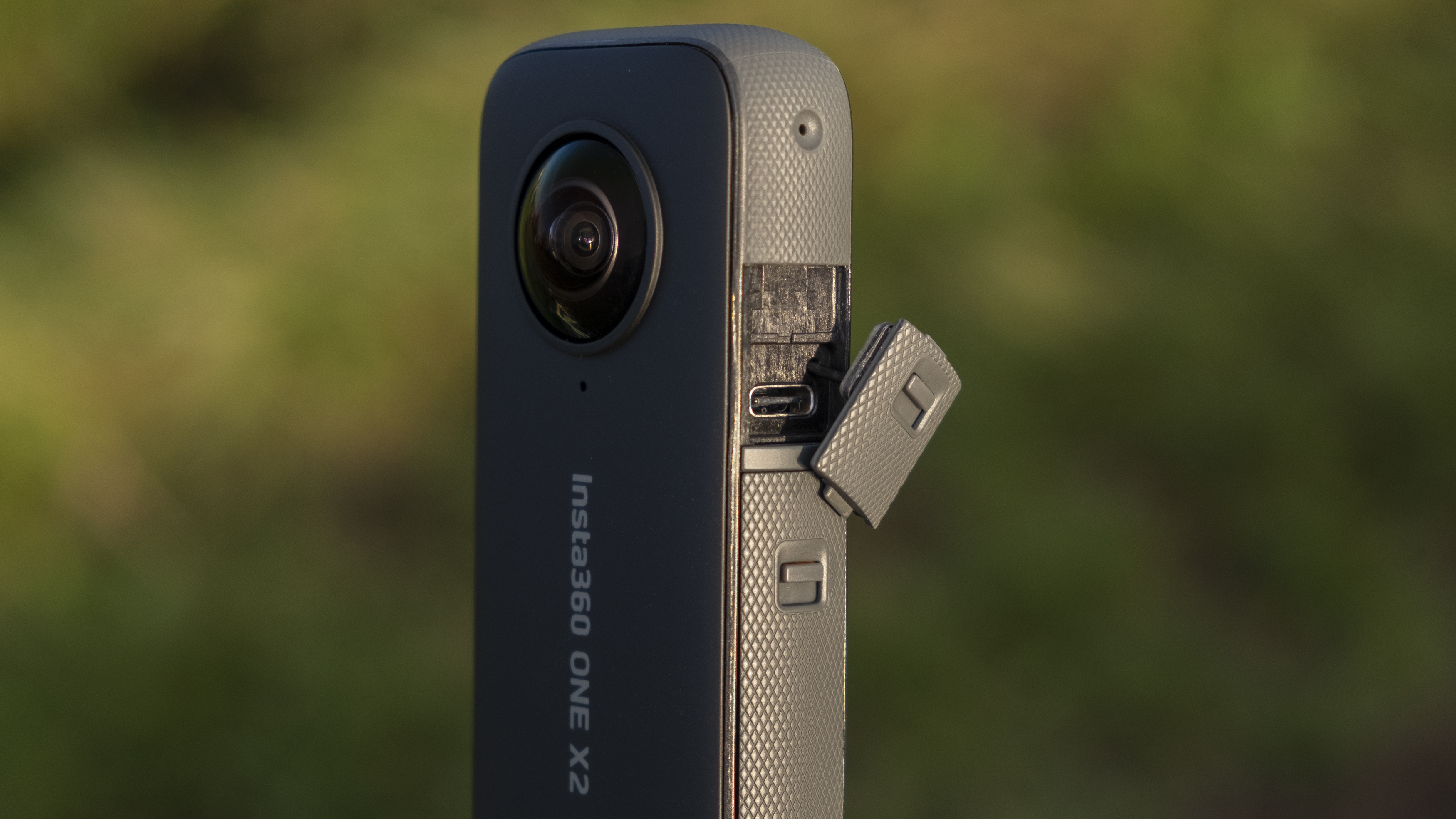 How long does a Insta360 X3 battery last?