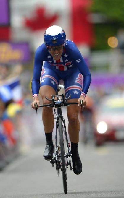 Kristin Armstrong powers to the finish line as she claims gold in the women's Olympic Games time trial.