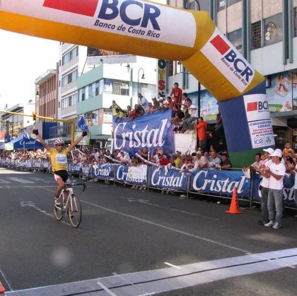 Janier Acevedo (Greatwall-Indeportes Antioquia) crossed the line in third place, but sealed his overall victory.