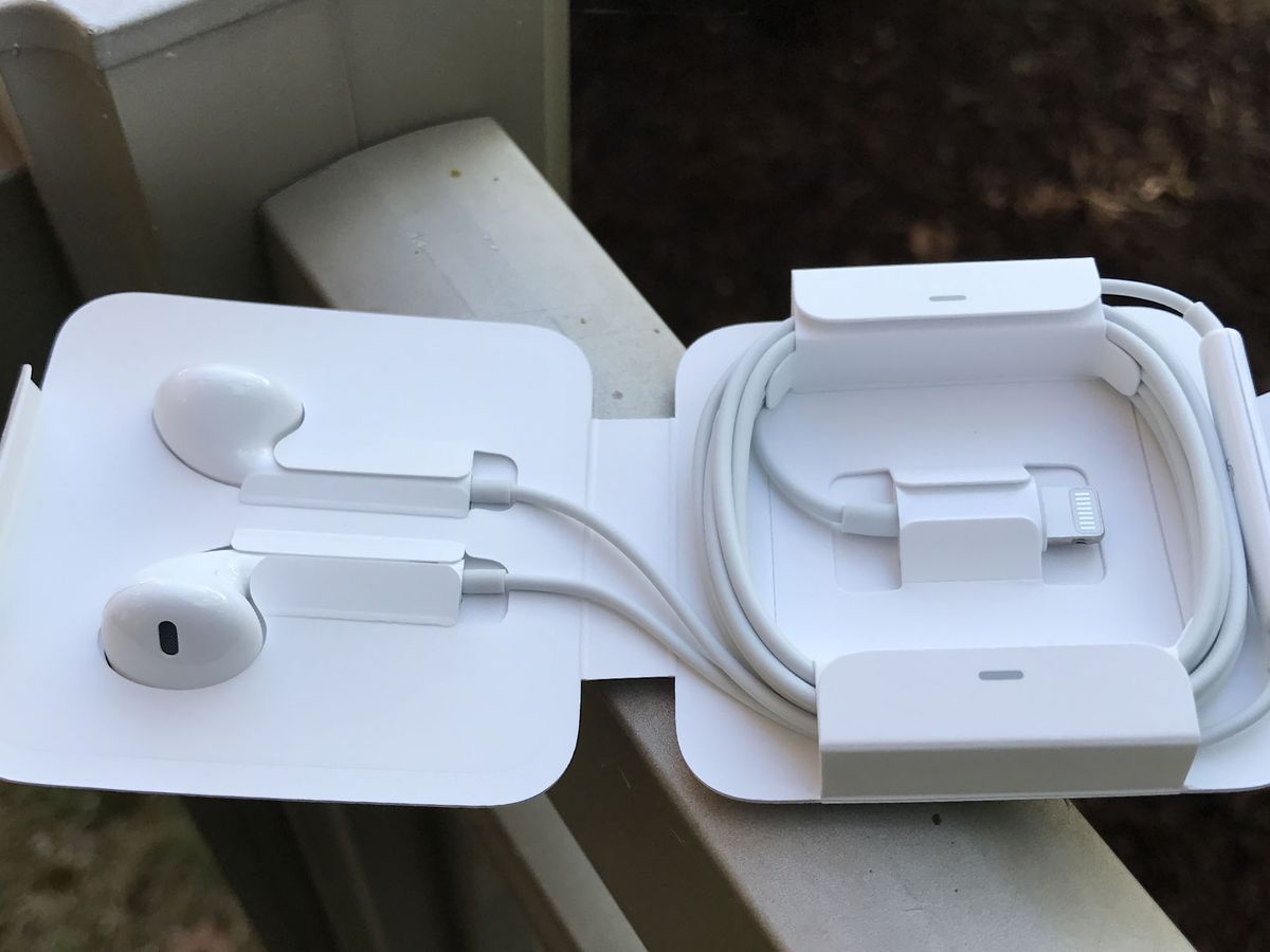 EarPods opened