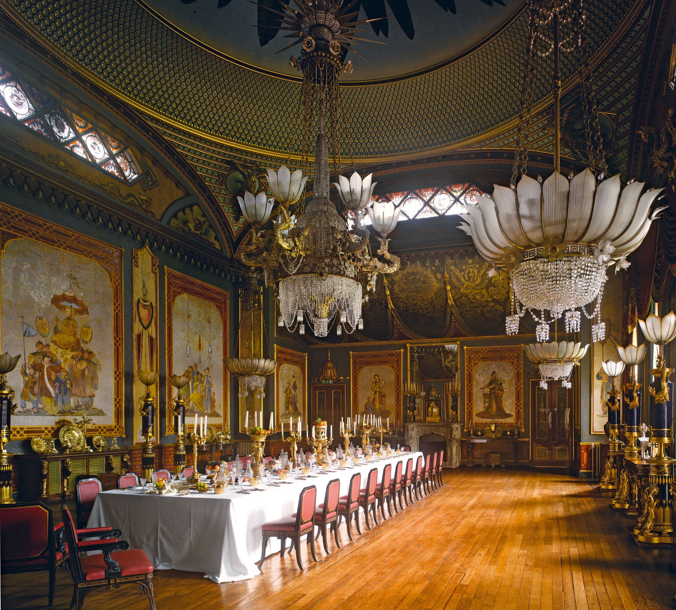 Fig 1: The Prince Regent’s dining room in the Brighton Pavilion, lit by huge lamps. ©Country Life