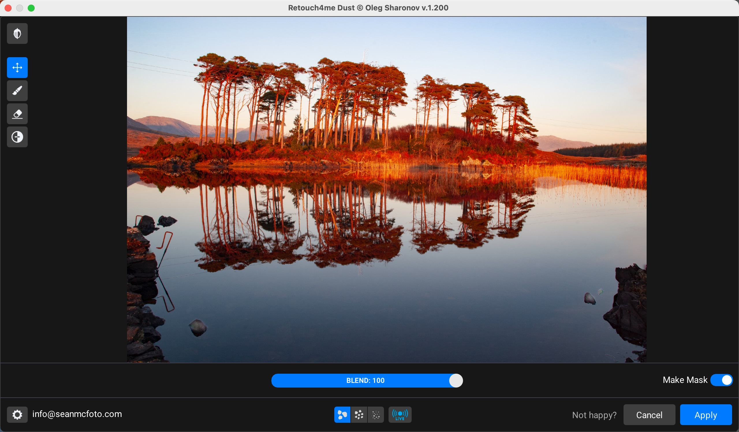Retouch4me Dust software in use