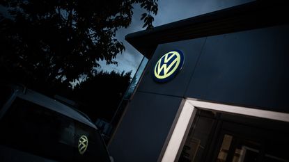 VW Scandal: Emission fix leaves thousands with problems