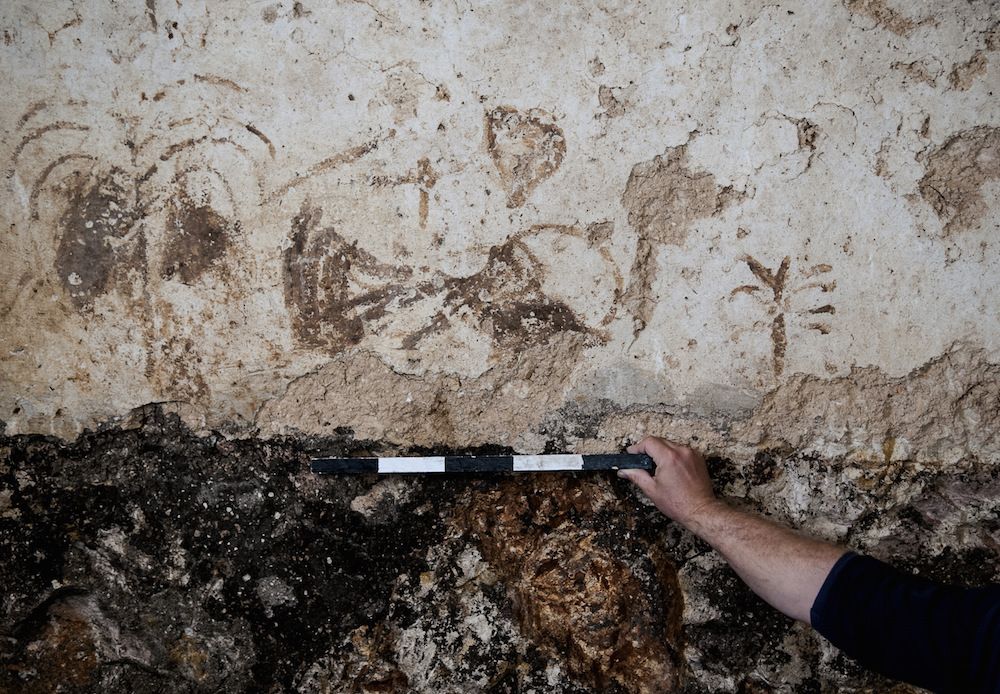 The symbols inside the ritual bath.