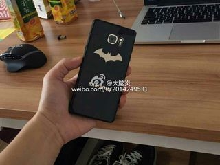 Batman-themed Galaxy Note 7 Injustice edition