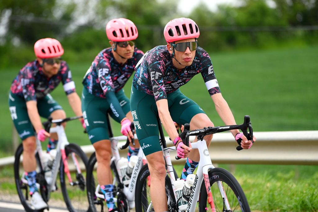 BALATONFURED HUNGARY MAY 08 Hugh Carthy of United Kingdom and Team EF Education Easypost competes during the 105th Giro dItalia 2022 Stage 3 a 201km stage from Kaposvr to Balatonfred Giro WorldTour on May 08 2022 in Balatonfured Hungary Photo by Tim de WaeleGetty Images