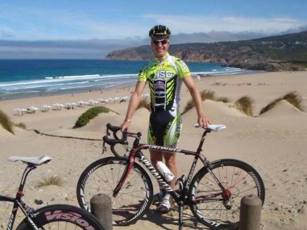 Australia's Simon Clarke shows off his new team kit after signing with ISD for the remainder of 2009.