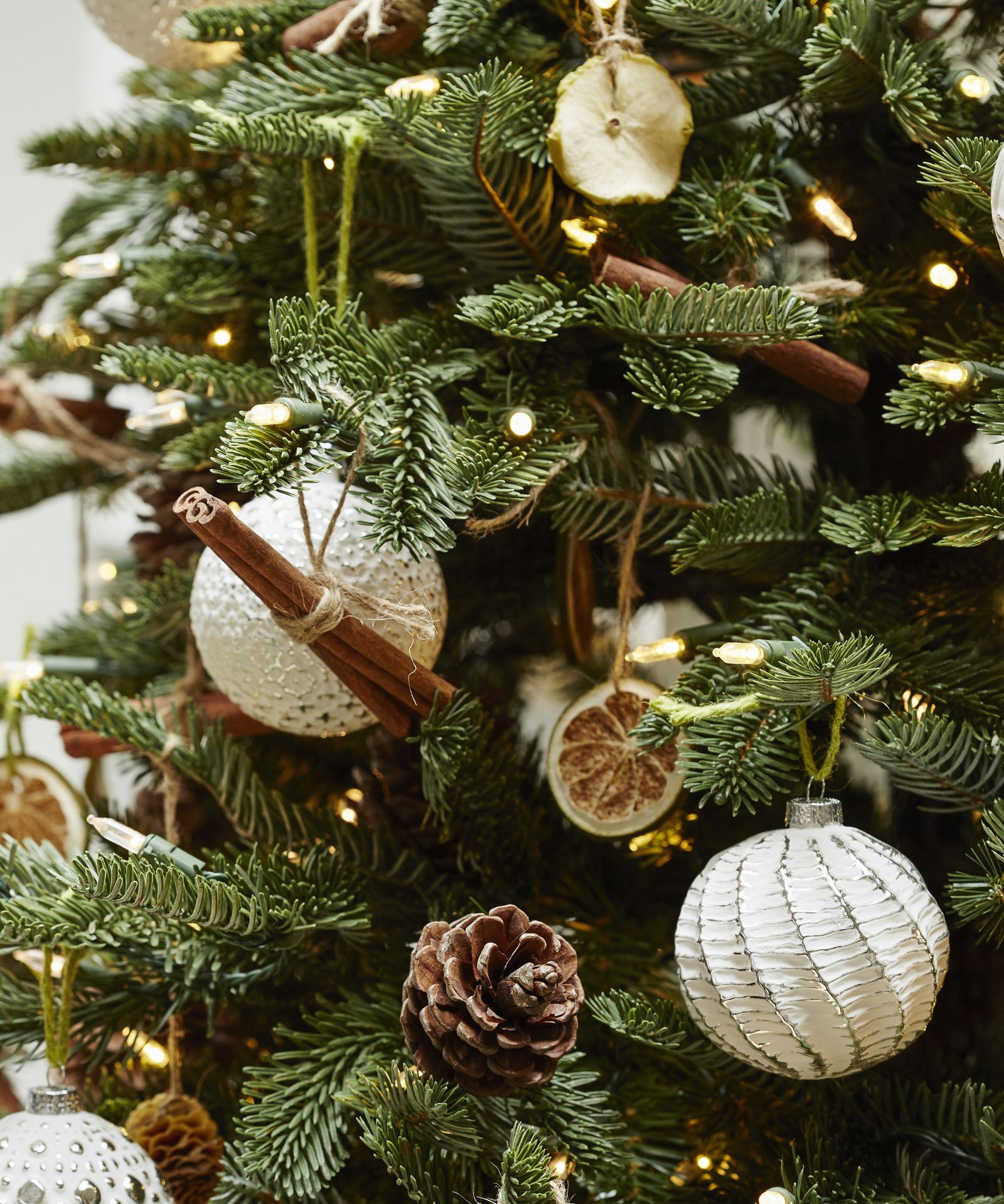How to make a Christmas tree look fuller 10 simple ways to increase